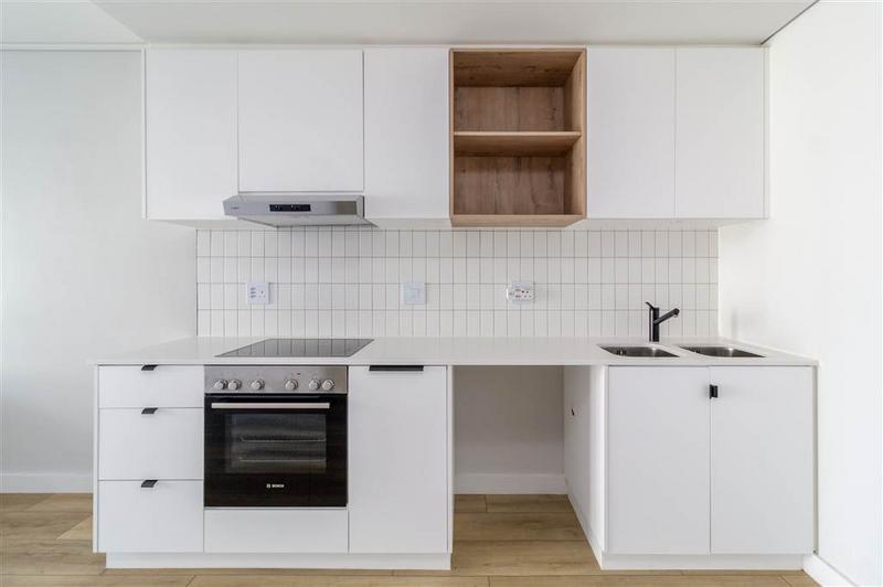 1 Bedroom Property for Sale in Sea Point Western Cape